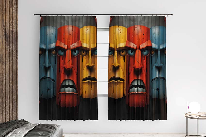 Суворі кам'яні обличчя Stern stone faces