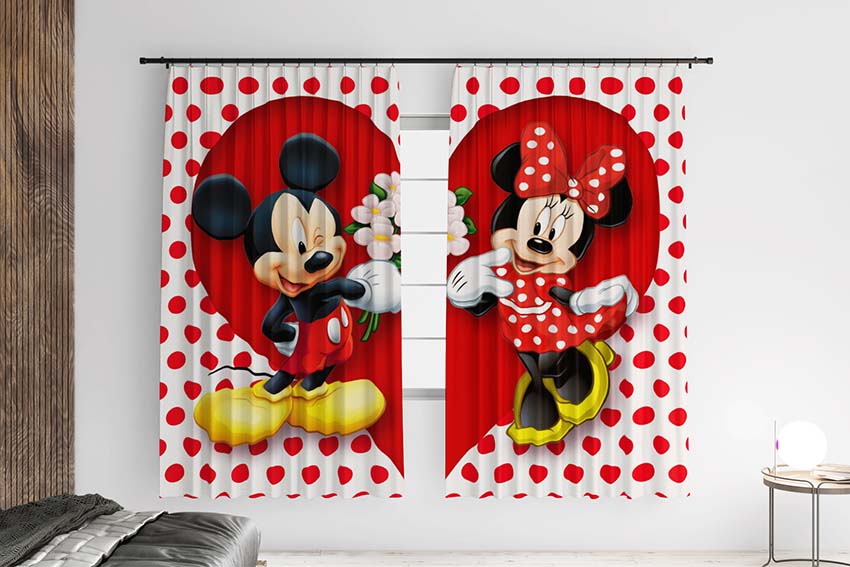 Закоханні Мінні та Міккі Маус Minnie and Mickey Mouse in love